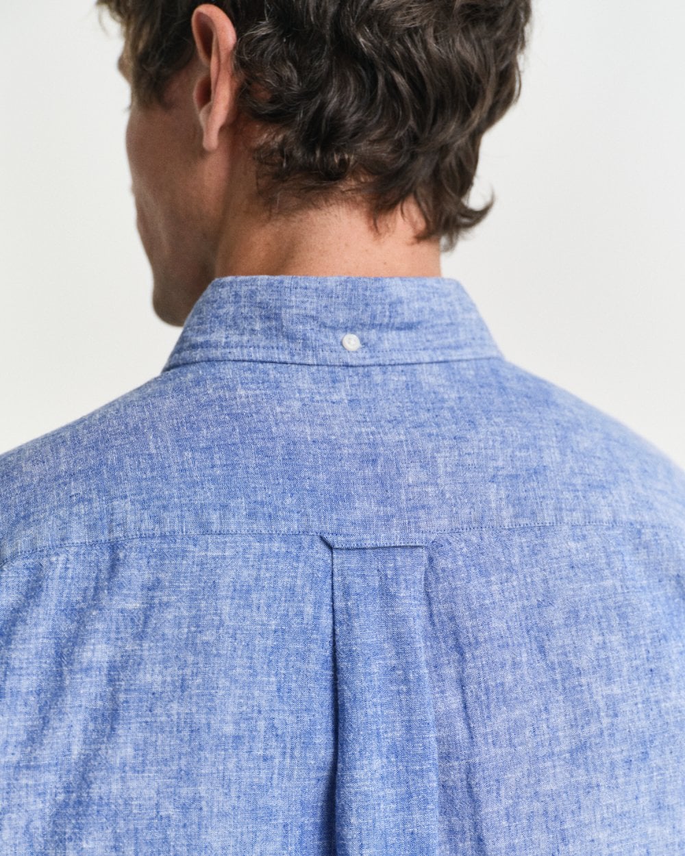 GANT Mens Regular Fit Cotton Linen Short Sleeve Shirt with Embroidered Shield - 407 Rich Blue