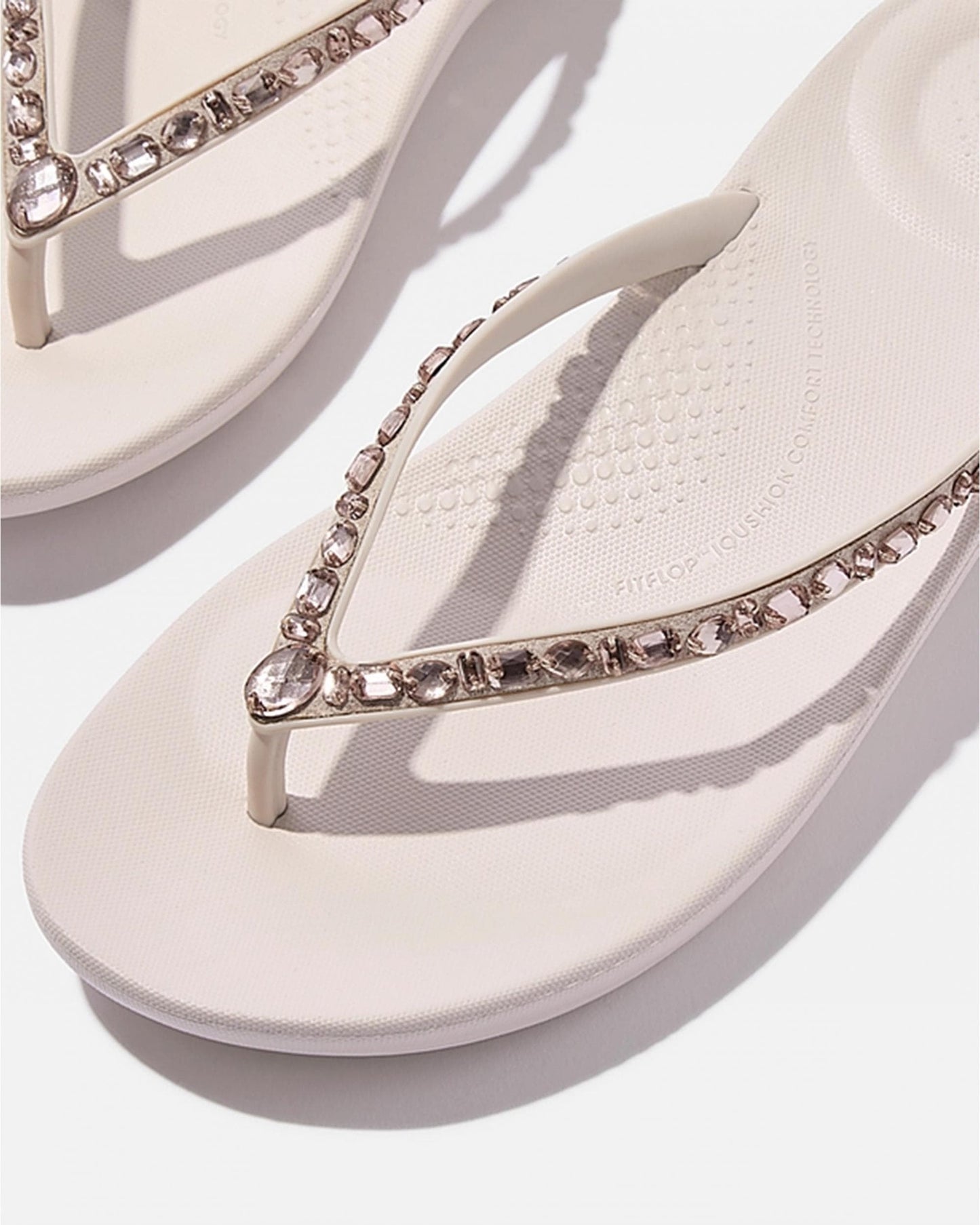 FitFlop Womens iQushion Multi-Crystal Ergonomic Flip-Flops - Nude Rose C53