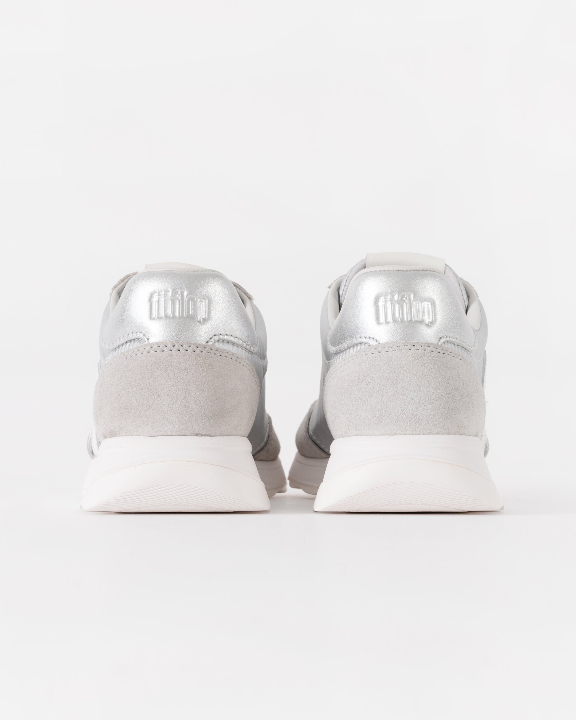 FitFlop Womens Retro-Q FF Metallic-Fabric/Suede Trainers - Silver/Urban White E11 | CHO | Designer Womens Trainers