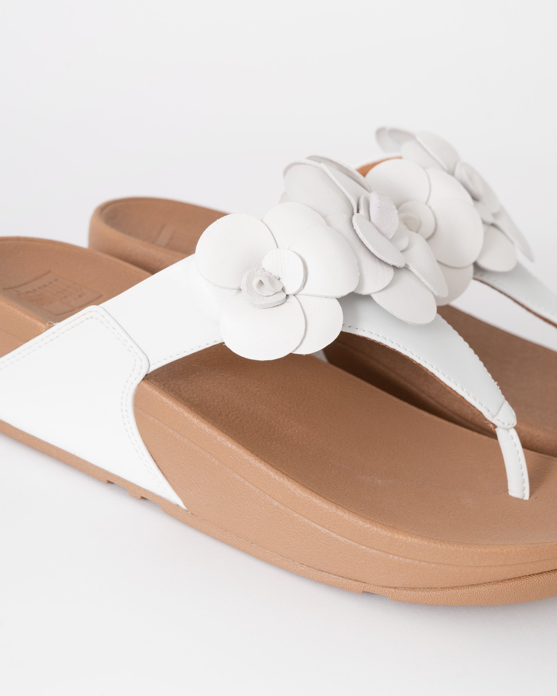 FitFlop Womens Lulu Flower Toe-Post Sandals - Urban White 194 | CHO | Designer Womens Sandals
