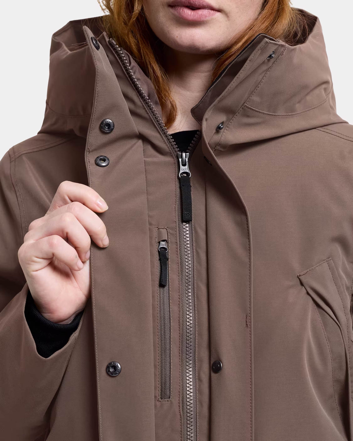 Didriksons Womens Melody Long Parka 2 - Mocha Brown F07 zip detail