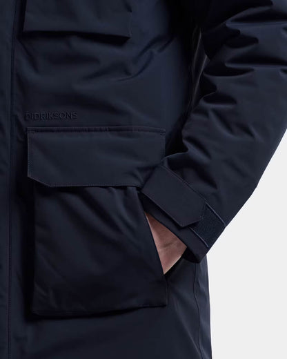 Didriksons Unisex Aiden Parka 2 - Dark Night Blue 999 pocket/cuff detail