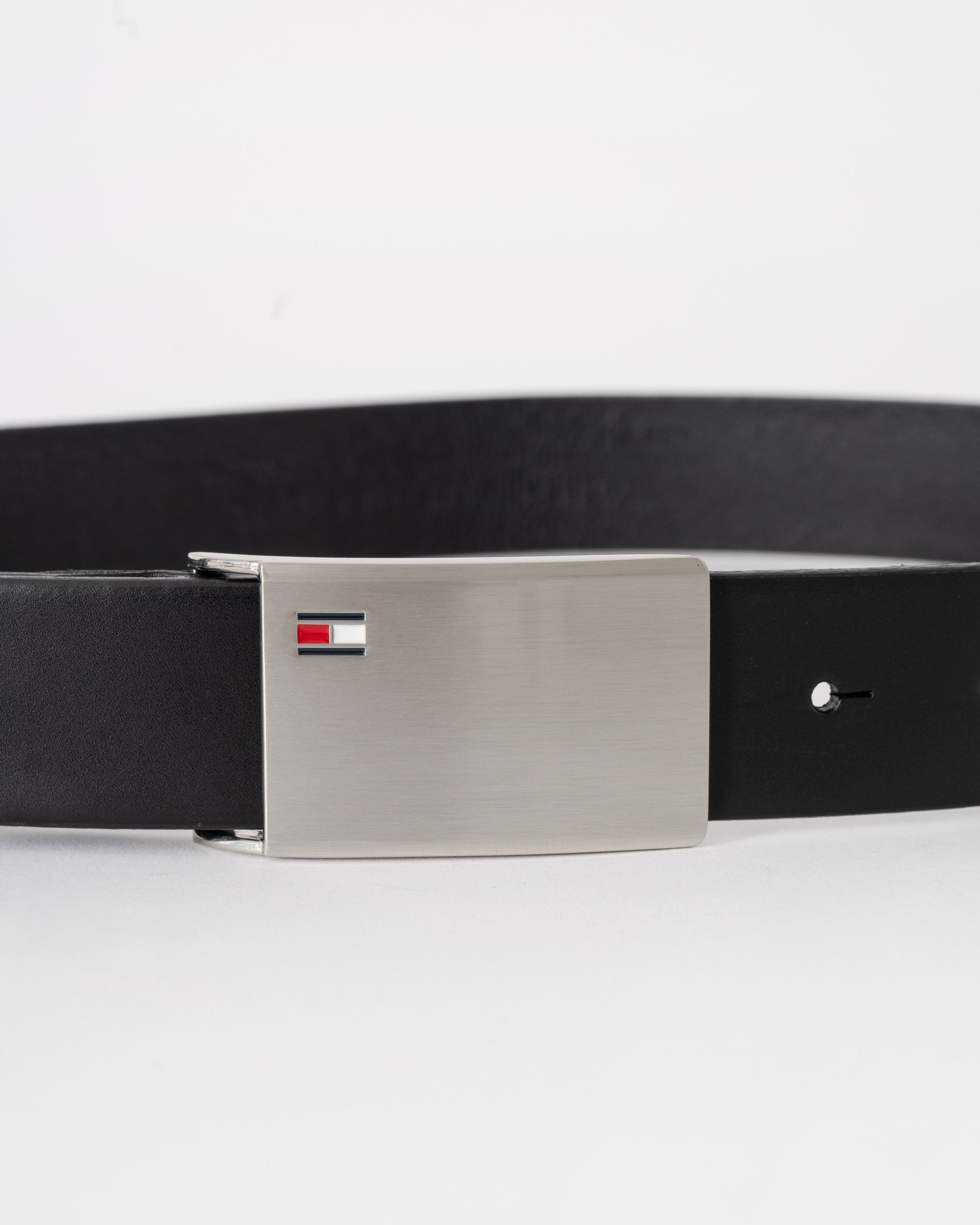 Tommy Hilfiger TH Plaque Mens Adjustable Belt 3.5cm - Black | CHO | Designer Mens Belts