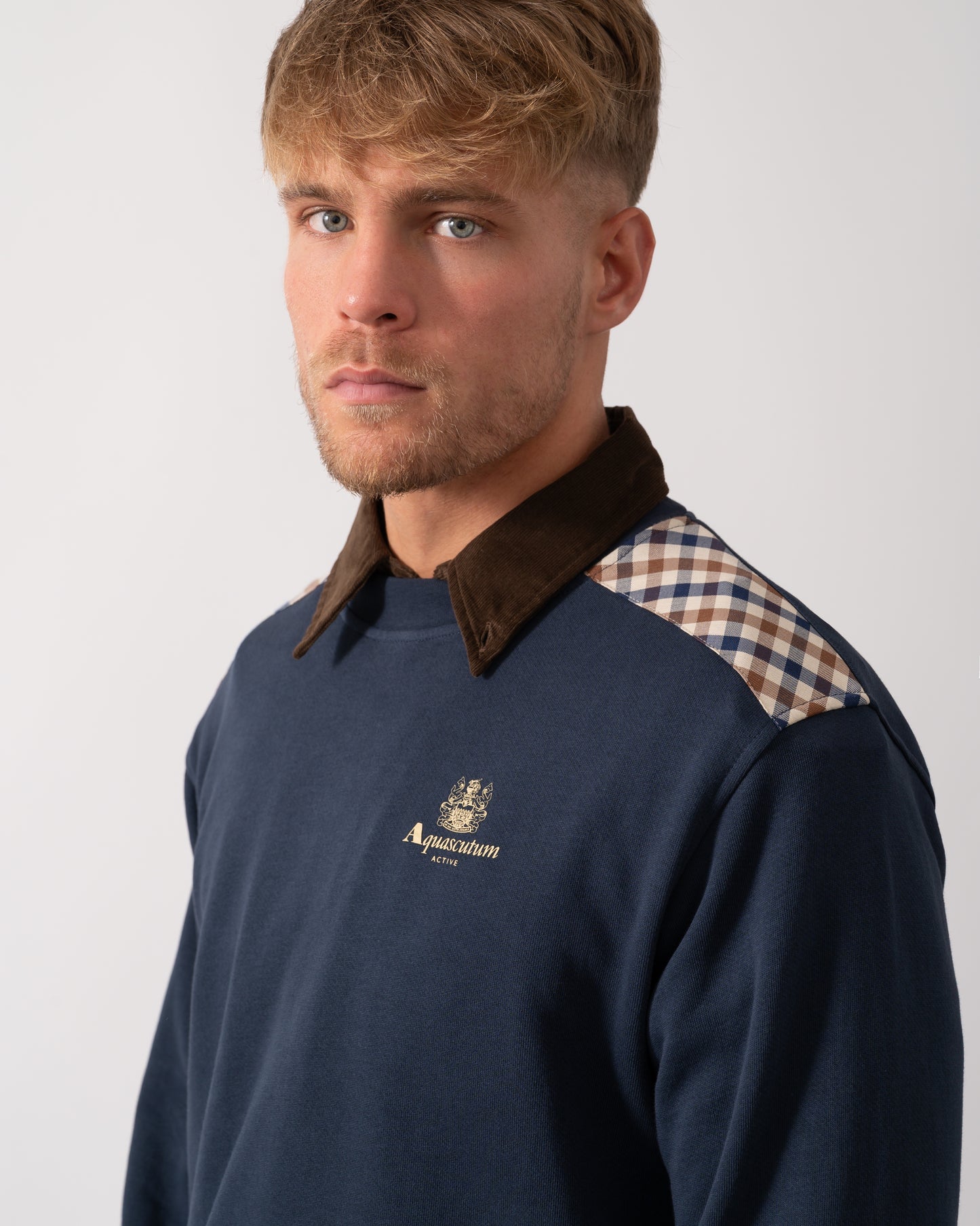 Aquascutum Mens Club Check Shoulder Crew Neck Fleece Sweatshirt - Navy 11