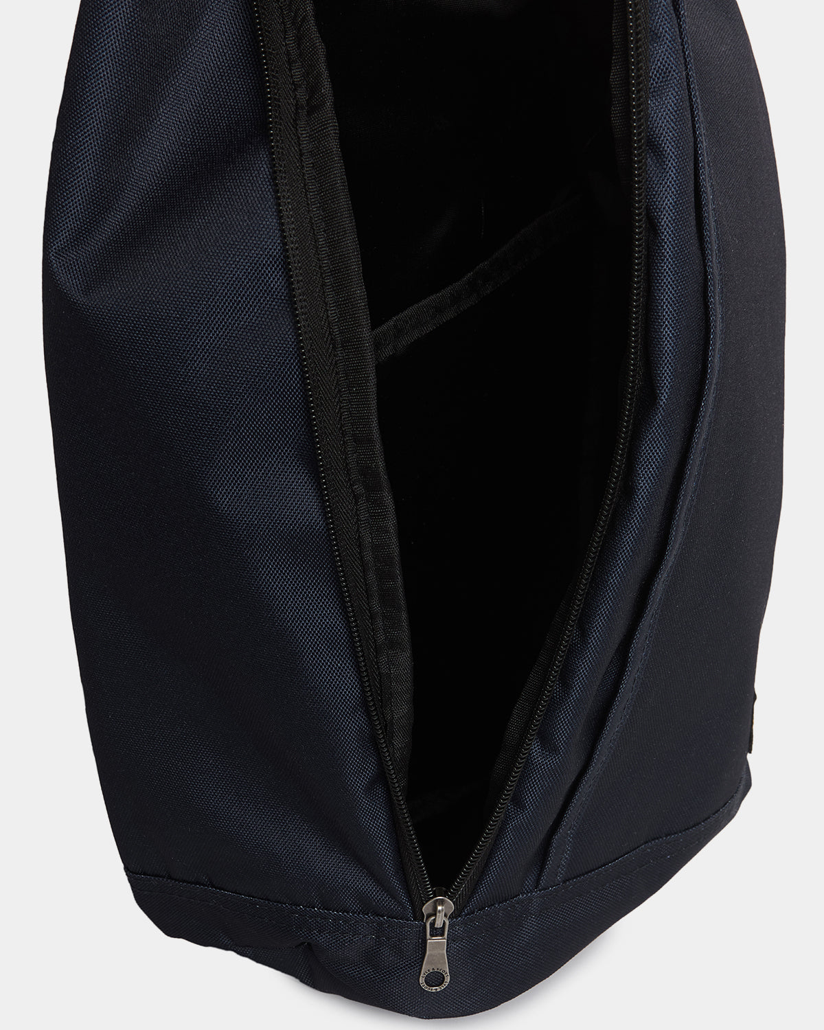 Lyle & Scott Sling Bag - Z271 Dark Navy
