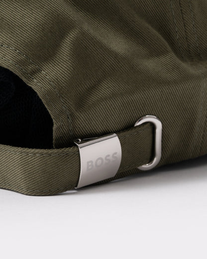 buckle detail of a BOSS Green Bold Mens Logo-Print Cap In Cotton Twill in Open Green 398