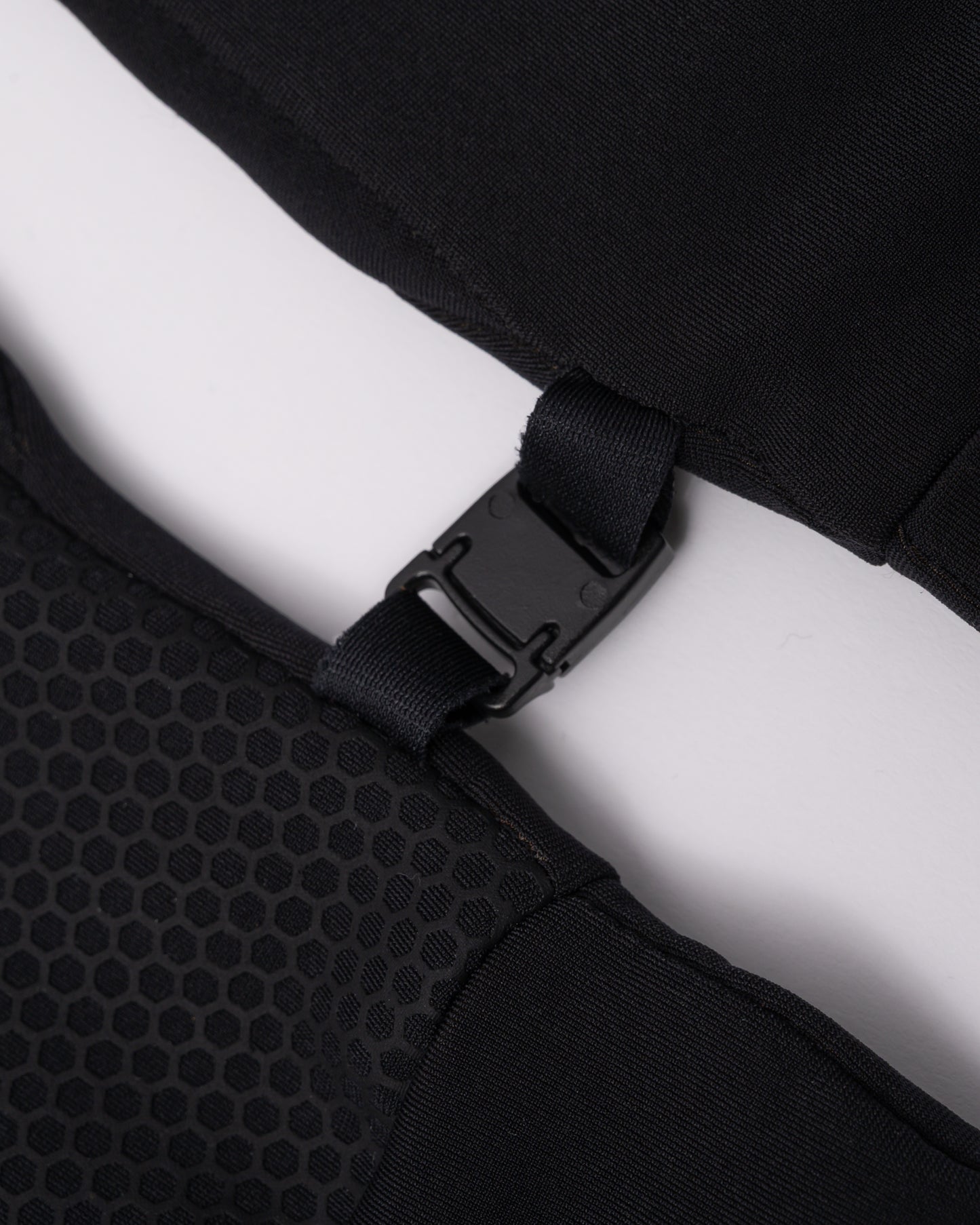 BOSS Green Mens Running Gloves 50548925 - Black 001