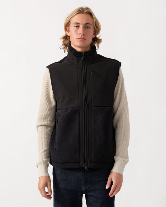 Front of the BOSS Green Sveedy Mens Contrast-panel teddy fleece gilet with logo  - Black 001