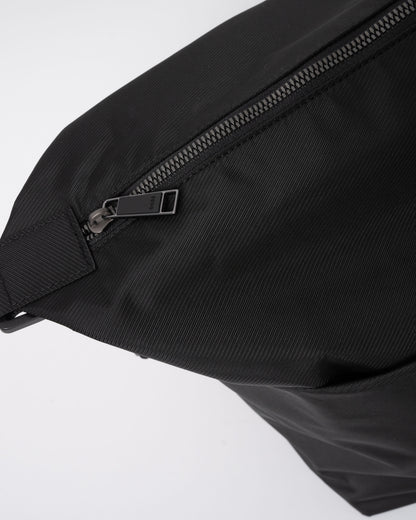 Zipper detail on the BOSS Orange Catch 3.0 Mens Holdall 50567750 - Black 001