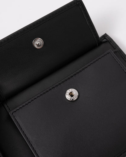 press stud detail of BOSS Orange Randy Mens Trifold Leather Wallet in Black 001