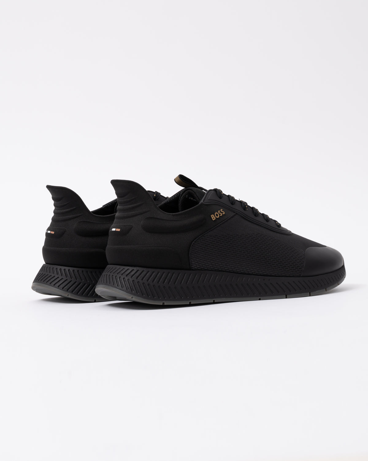 Back of the BOSS Orange Titanium Runn Rsmh Mens Trainers in Black 005