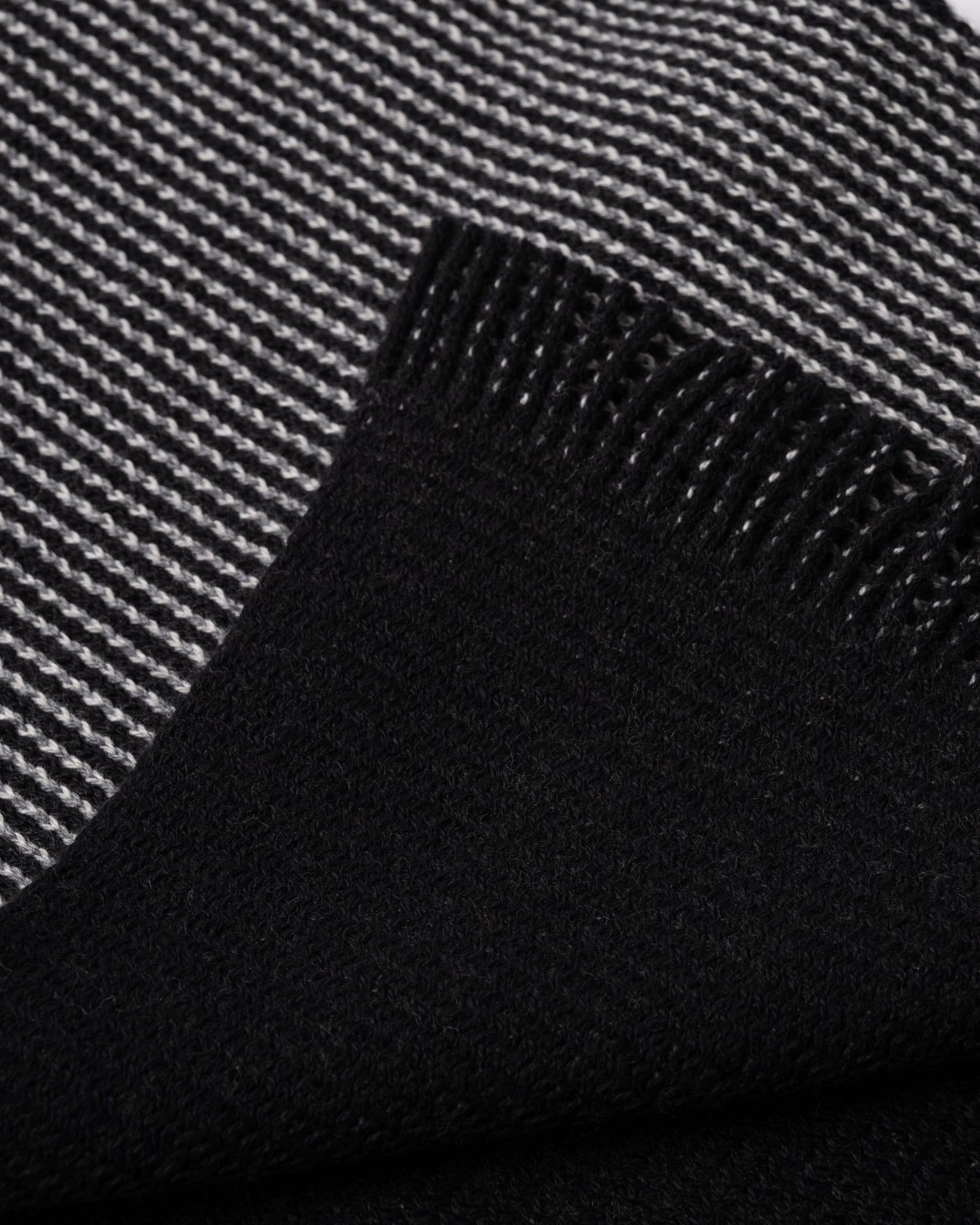 BOSS Orange Hernesto Hat & Scarf Gift Set - Black 001 - CHO - Designer Mens Gift Sets