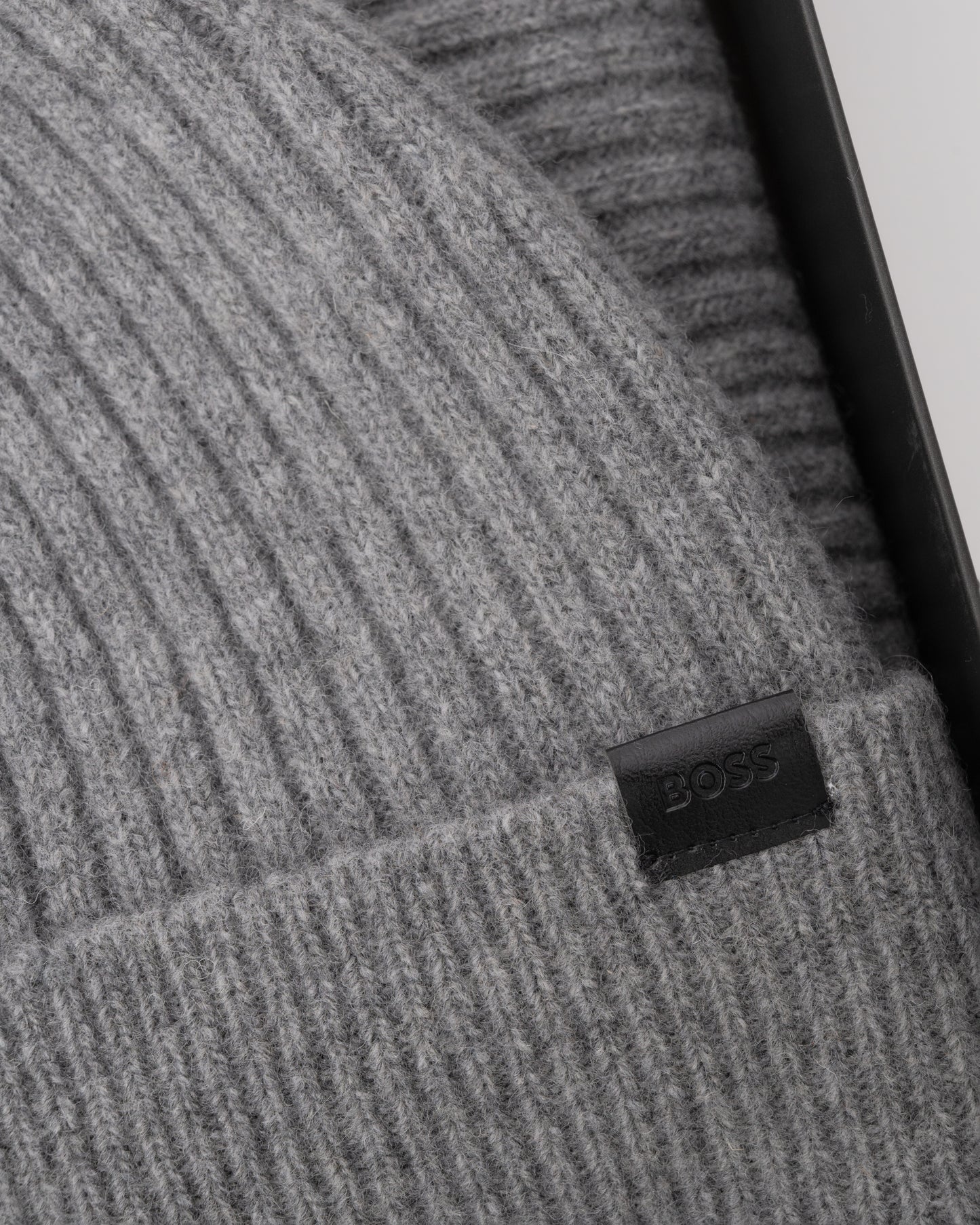 BOSS Orange Uboldi Scarf & Beanie Set - Silver 041 logo detail