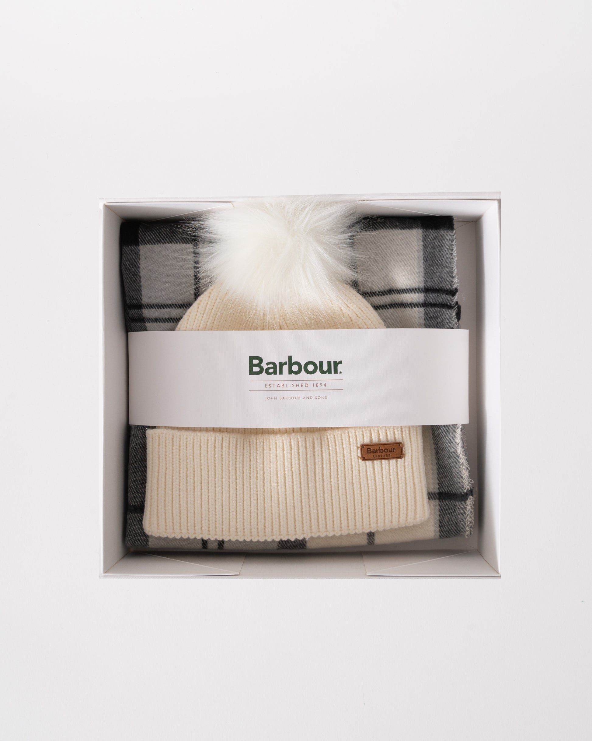 Barbour Dover Beanie &amp; Hailes Scarf Gift Set in Monochrome Tartan