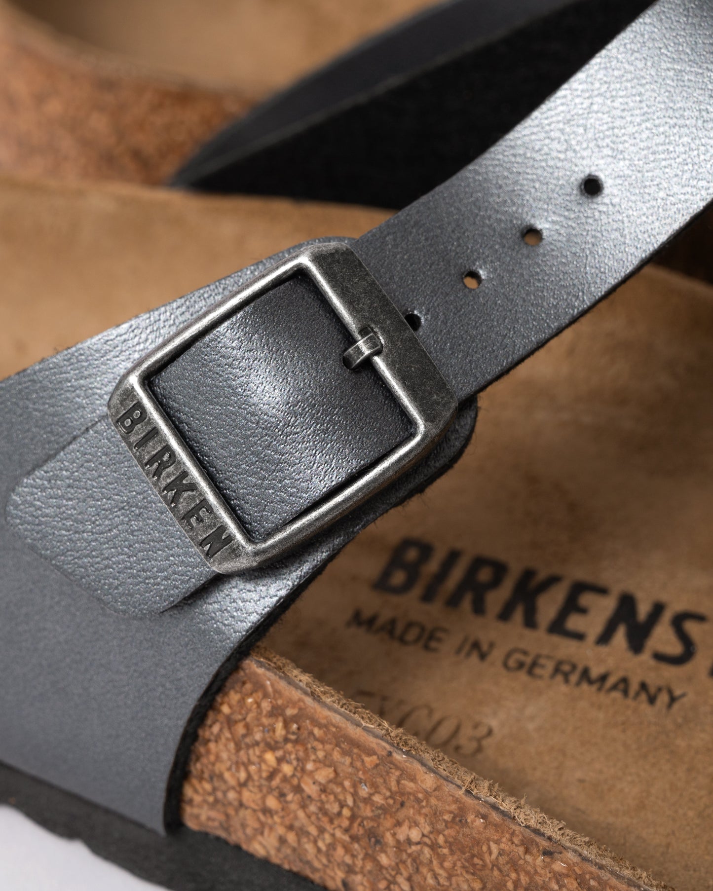Birkenstock Gizeh BF Womens Sandals - Metallic Black