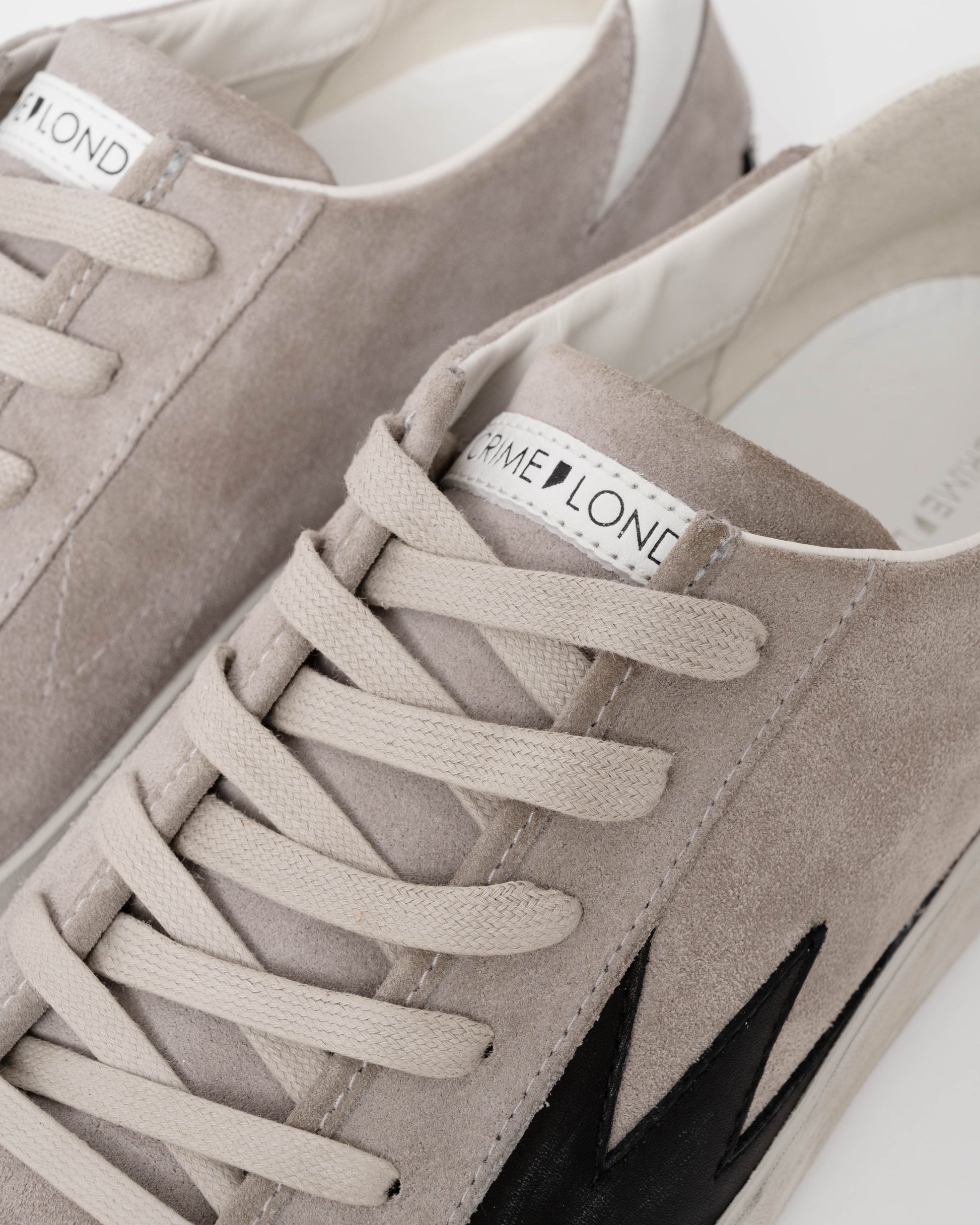 Crime London Storm Explosion Mens Trainer in Suede Grey detail