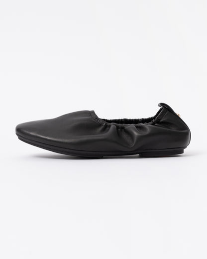FitFlop Delicato Poise Leather Ballerina Shoes - All Black 090