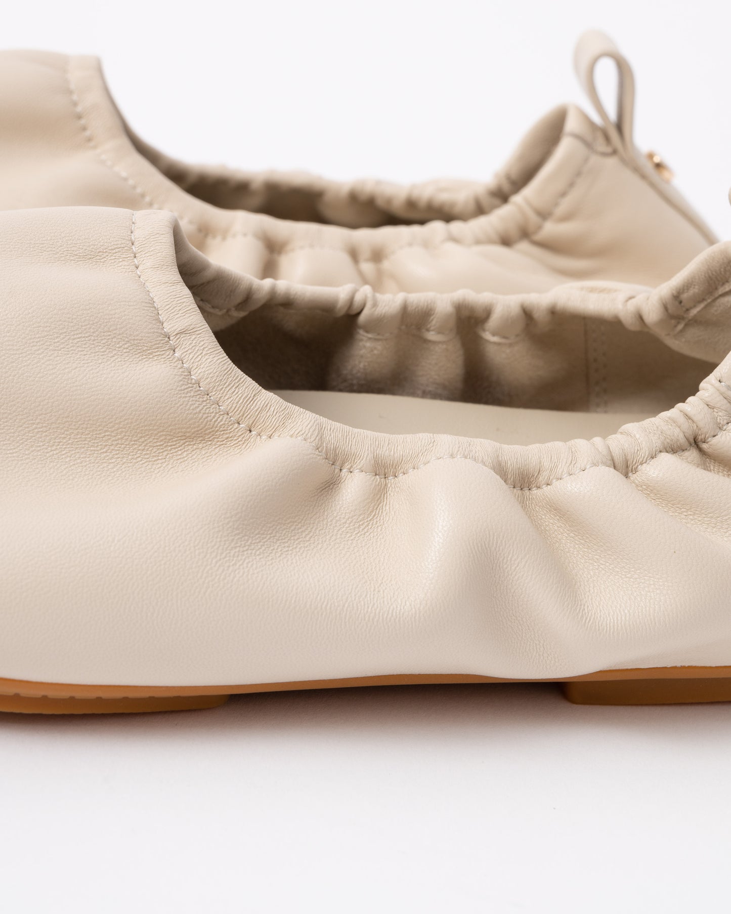 FitFlop Delicato Poise Leather Ballerina Shoes - Hazy Taupe E40