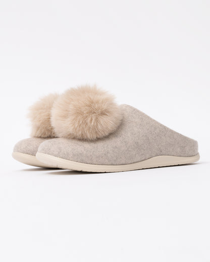 Front of the FitFlop IQ-Snug Womens Felt Pom Pom Slipper - Hazy Taupe E40