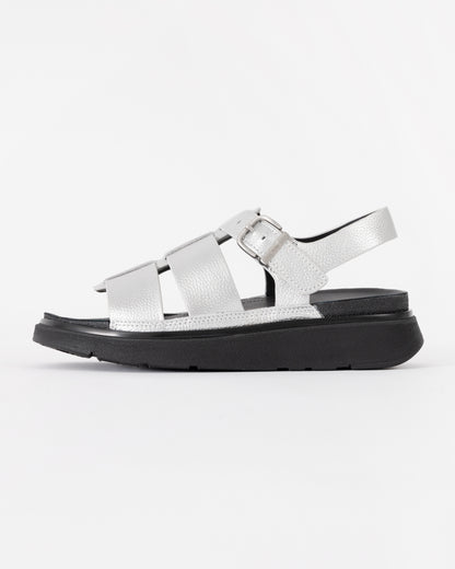 FitFlop Womens GEN-FF Tumbled-Leather Fisherman Sandals - Silver 011 | CHO | Designer Womens Sandals