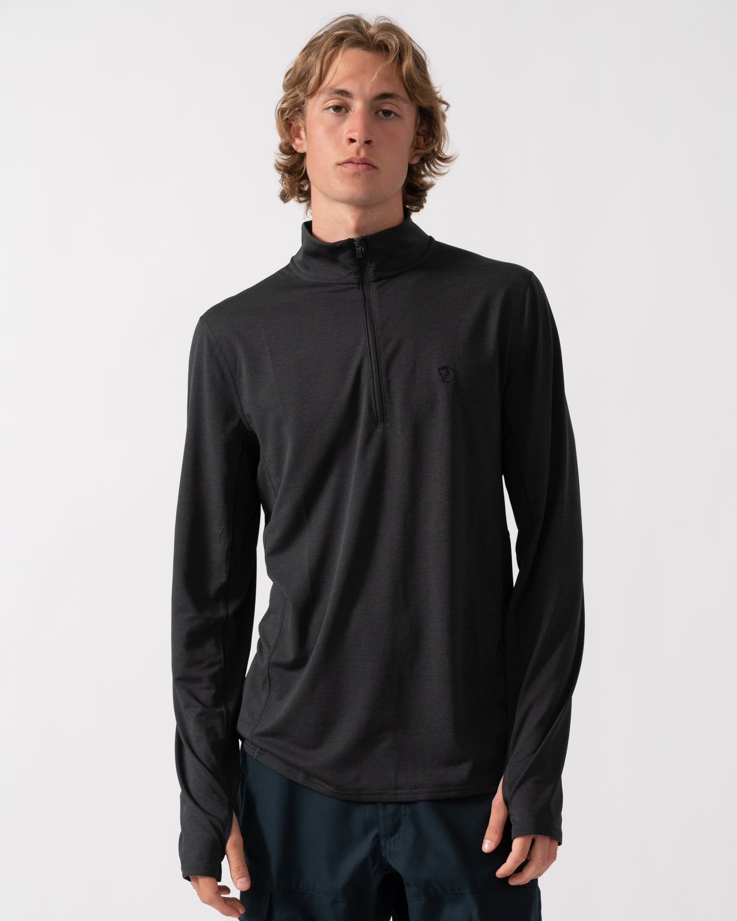 Fjallraven Abisko Day Hike Half Zip Mens Long Sleeve Top - Black 550 | CHO | Designer Mens Long Sleeve T - Shirts & Tops