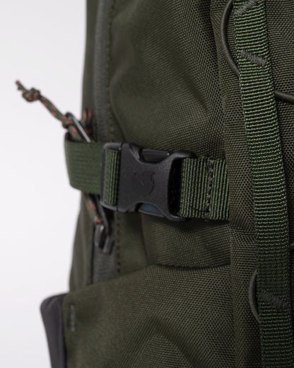 buckle detail of Fjallraven Skule 24L Unisex Backpack in Deep Forest 662