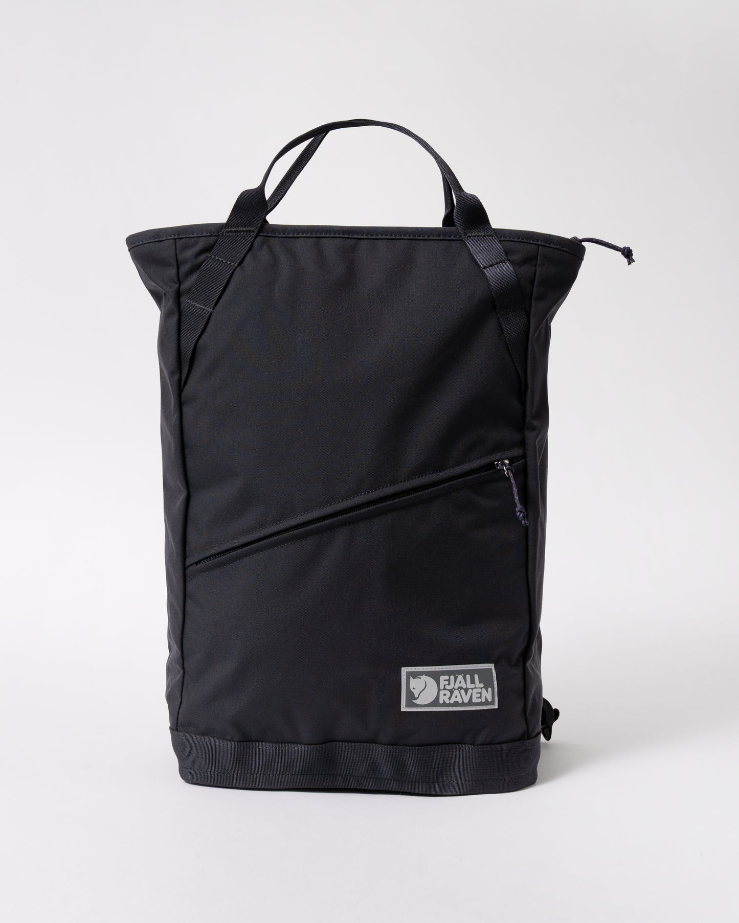 front of Fjallraven Vardag 22L Unisex Totepack in Coal Black 037