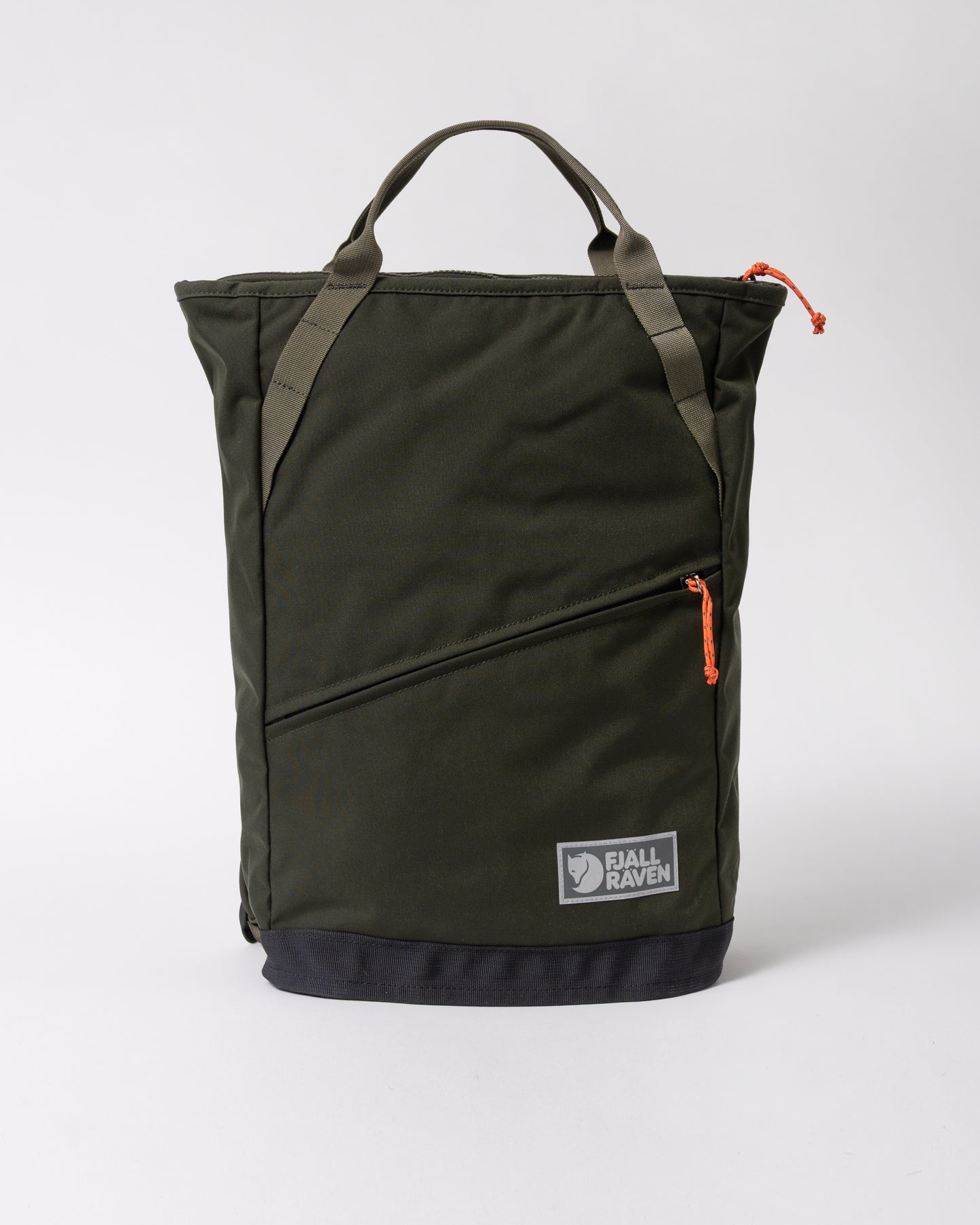 front of a Fjallraven Vardag 22L Unisex Totepack in Deep Forest 662