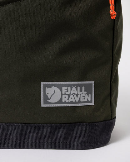 logo detail of a Fjallraven Vardag 22L Unisex Totepack in Deep Forest 662