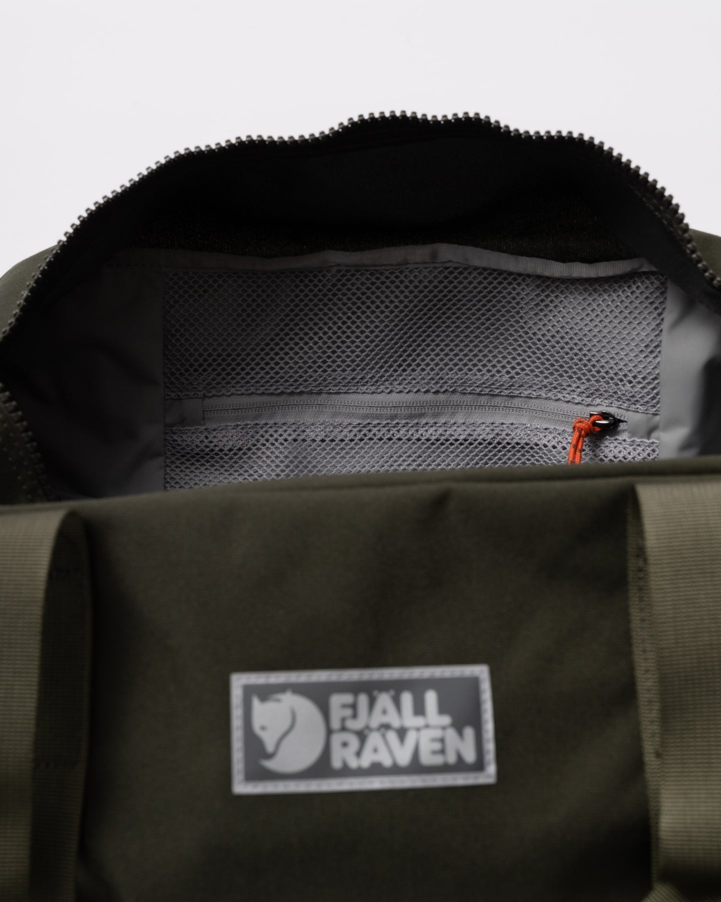 Fjallraven Vardag 33L Unisex Duffel Bag in Deep Forest 662