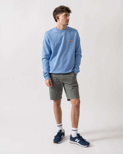 full length shot of a model wearing a Fjallraven Vardag Mens Sweater in Ultramarine 537