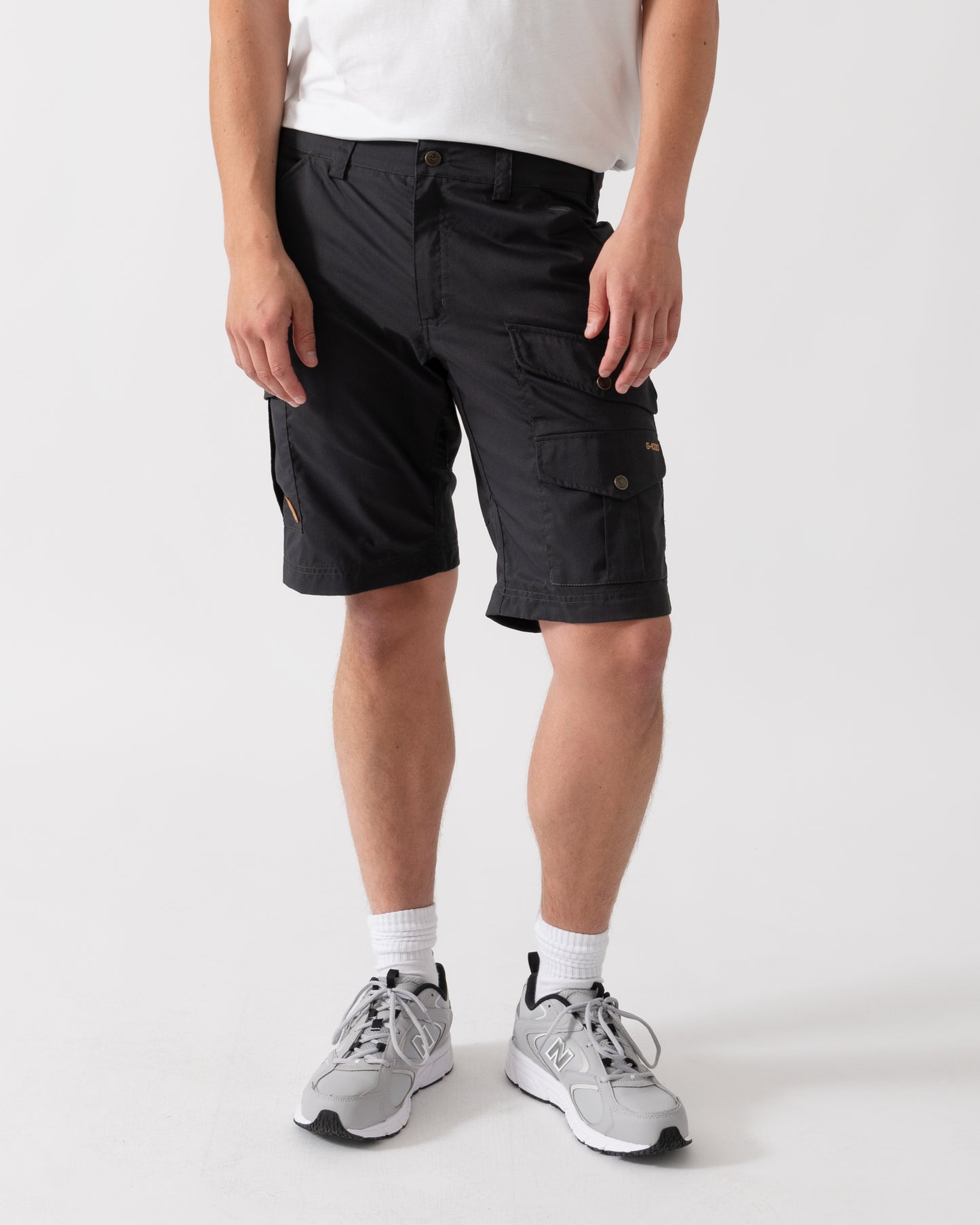Fjallraven Vidda Pro Lite Mens Shorts in Dark Grey 030