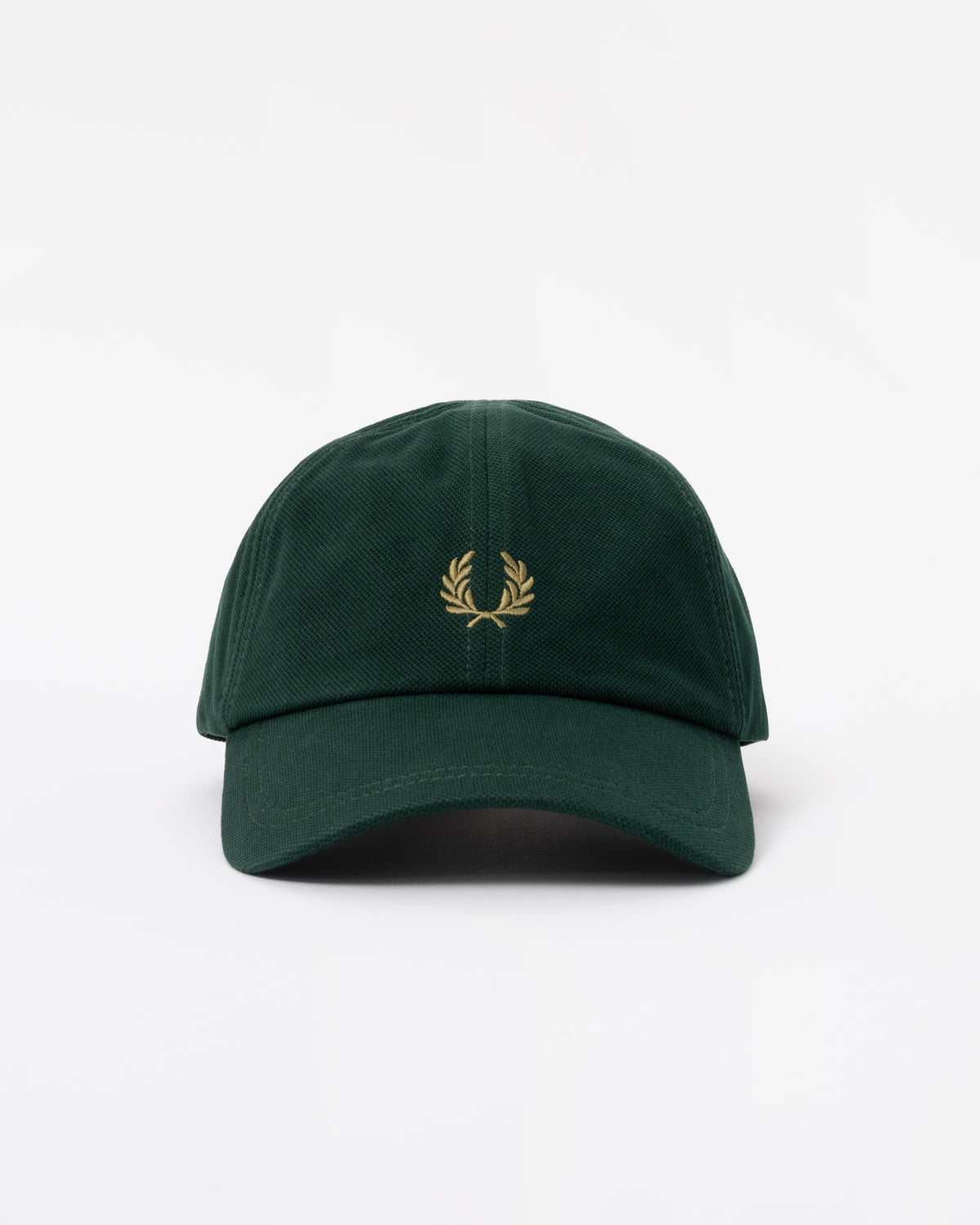 Front of the Fred Perry Mens Pique Classic Cap - Grassroots/Bronze 86D
