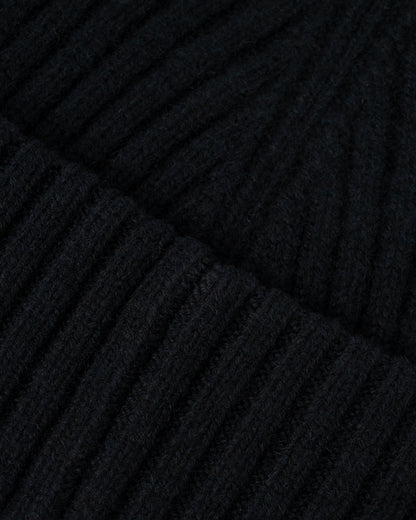 Close up of the Fred Perry Mens Ribbed Wool Beanie - Black 102