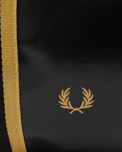Logo of Fred Perry Tipped Classic Barrel Bag - Black/Gold 774