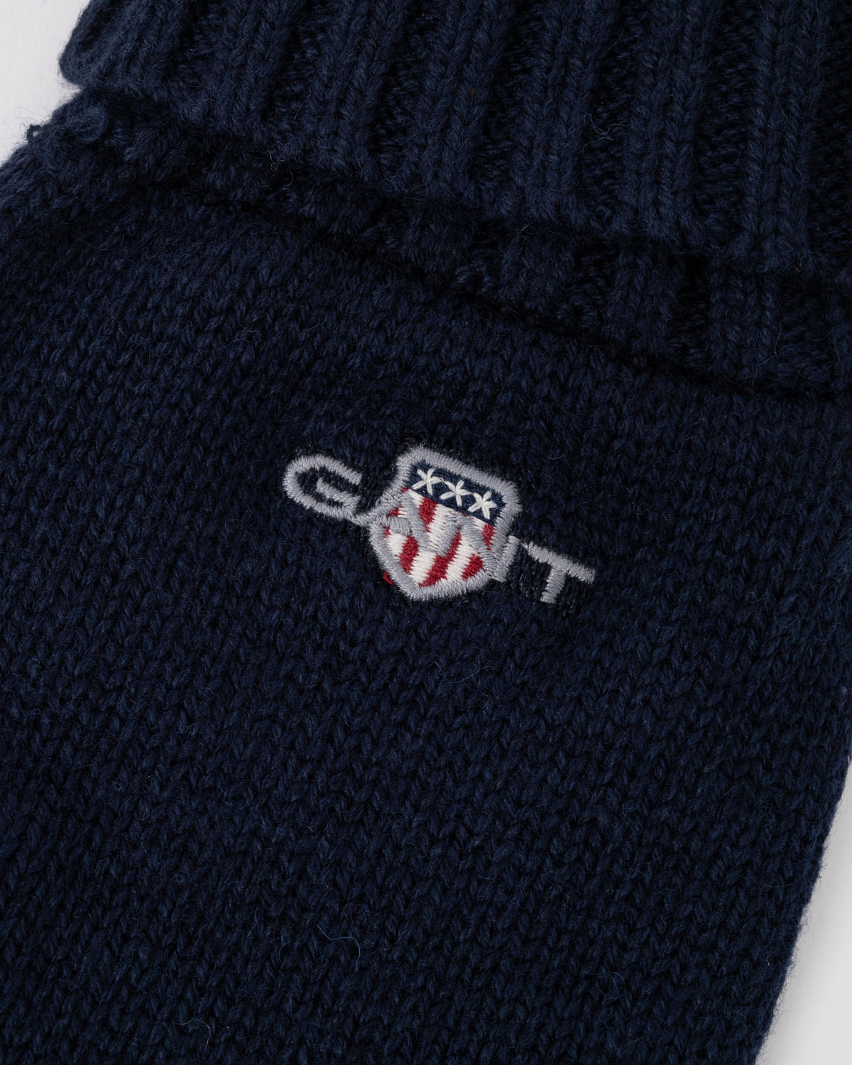 Logo on the GANT Mens Cotton Blend Logo Gloves - 410 Marine