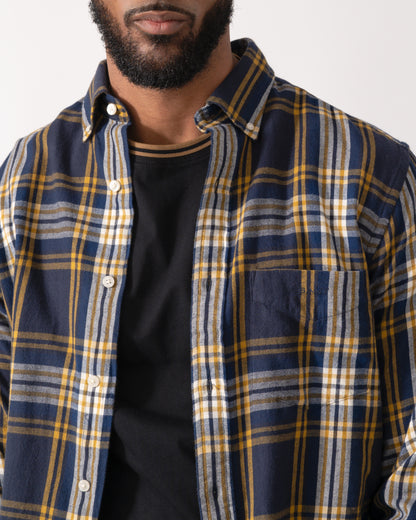 close up of a model wearing a GANT Mens Long Sleeve Windblown Flannel Large Check Shirt in Evening Blue