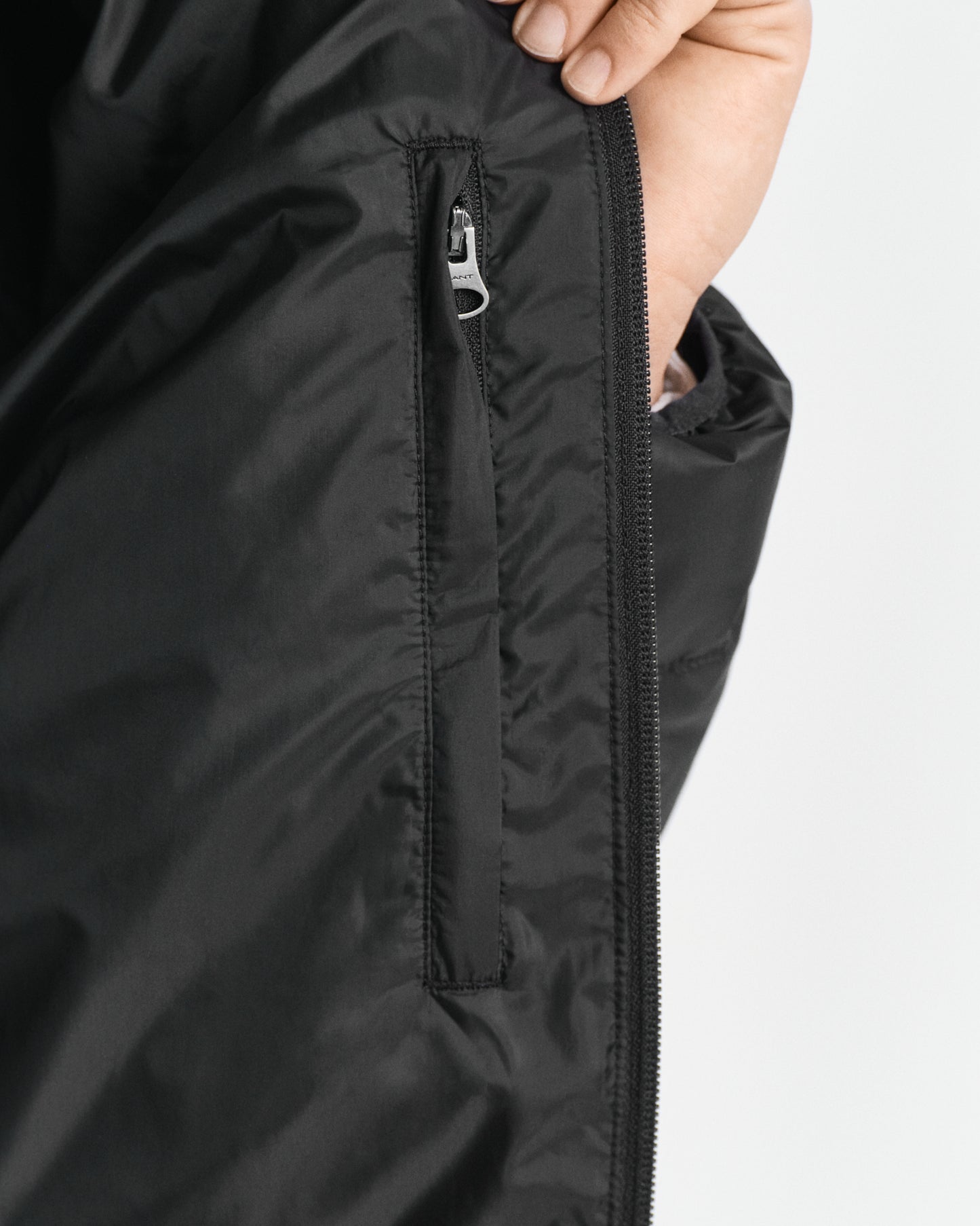 GANT Mens Light Down Padded Jacket - 5 Black