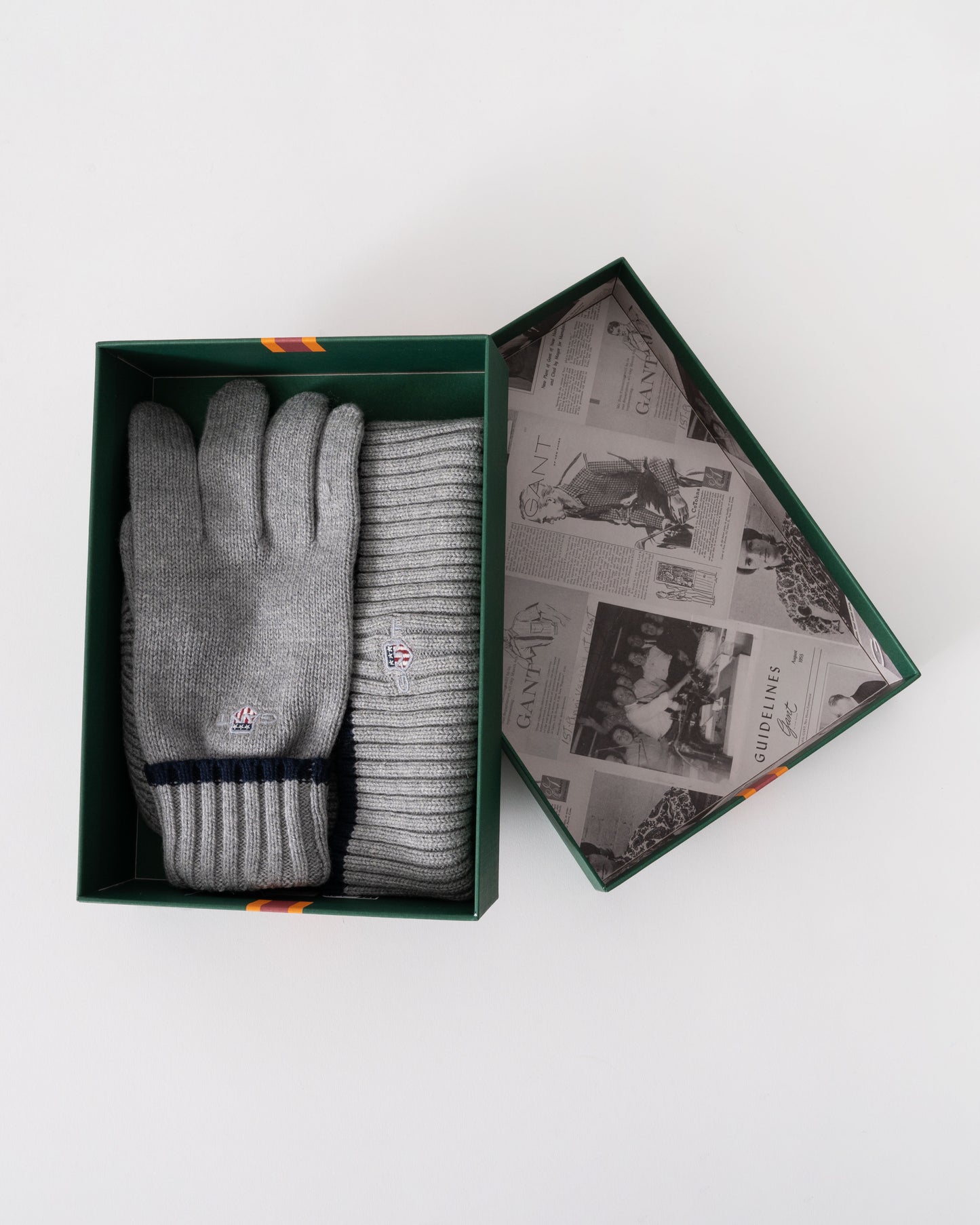 GANT Essential Beanie & Gloves Set - 93 Grey Melange