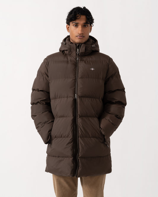 Front of the GANT Active Cloud Mens Mid Length Jacket - 217 Black Brown