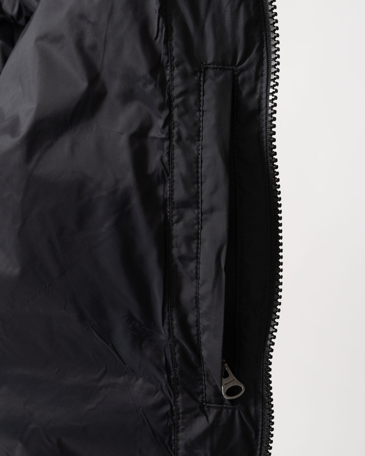 Inside pocket on the GANT Active Cloud Mens Mid Length Jacket - 5 Black