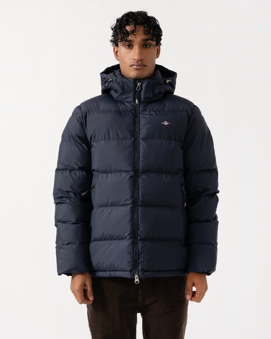 Front of the GANT Mens Active Cloud Jacket - 433 Evening Blue