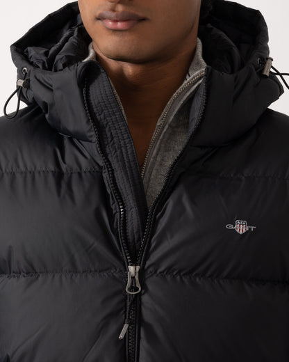 Close up of the GANT Mens Active Cloud Jacket - 5 Black