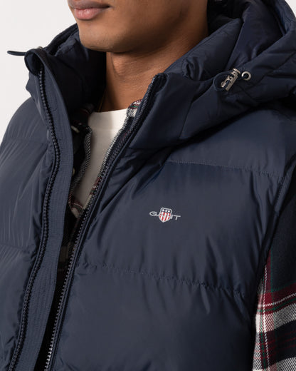 Logo on the GANT Mens Active Cloud Vest - 433 Evening Blue