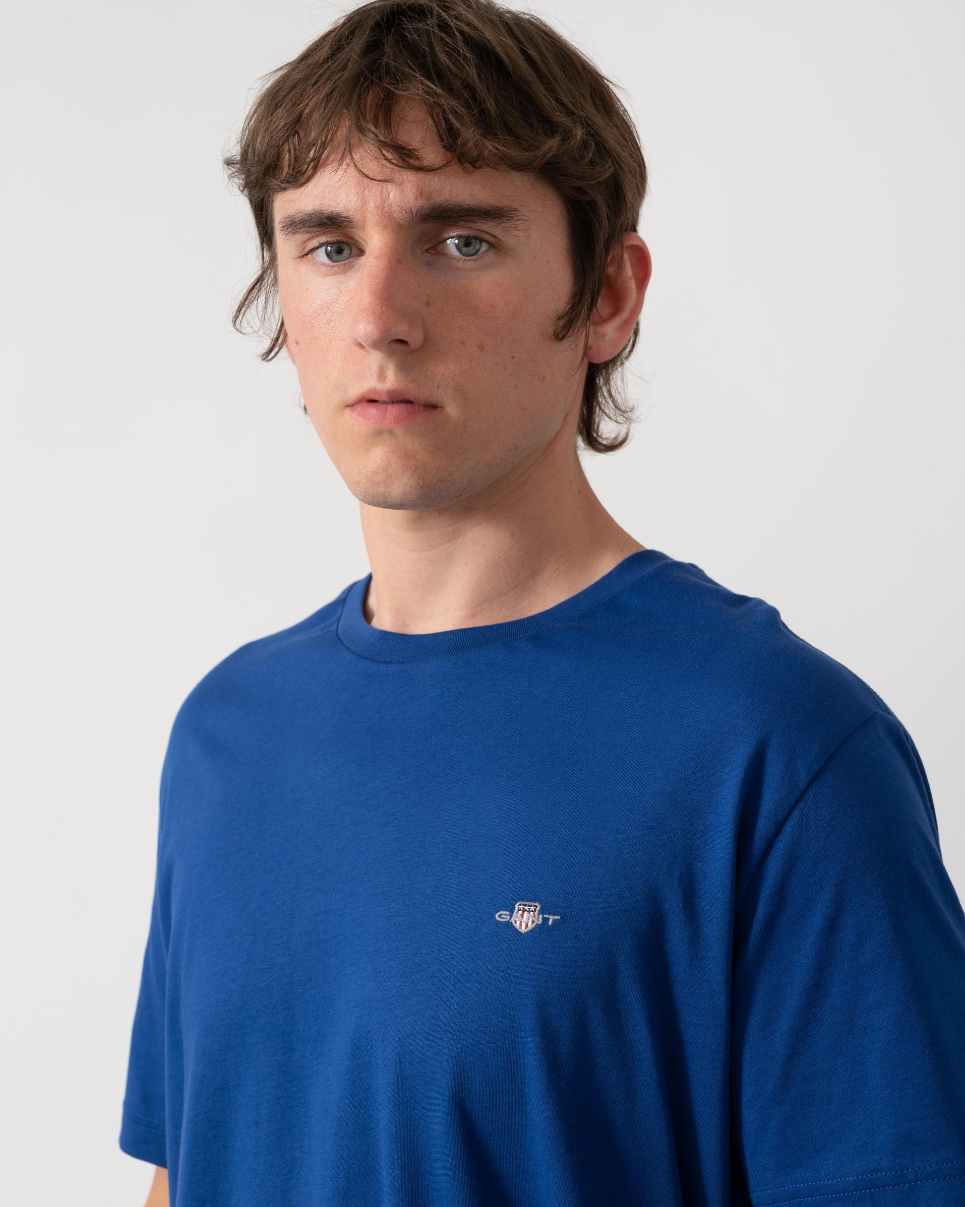 GANT Mens Regular Fit Short Sleeve Shield Logo T-Shirt - 435 Crisp Blue