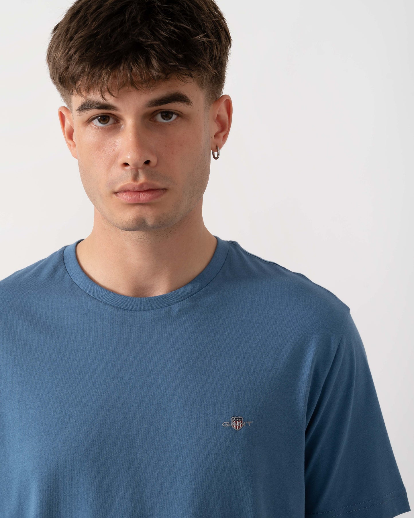 GANT Mens Regular Fit Short Sleeve Shield Logo T-Shirt - 476 Blue Horizon logo