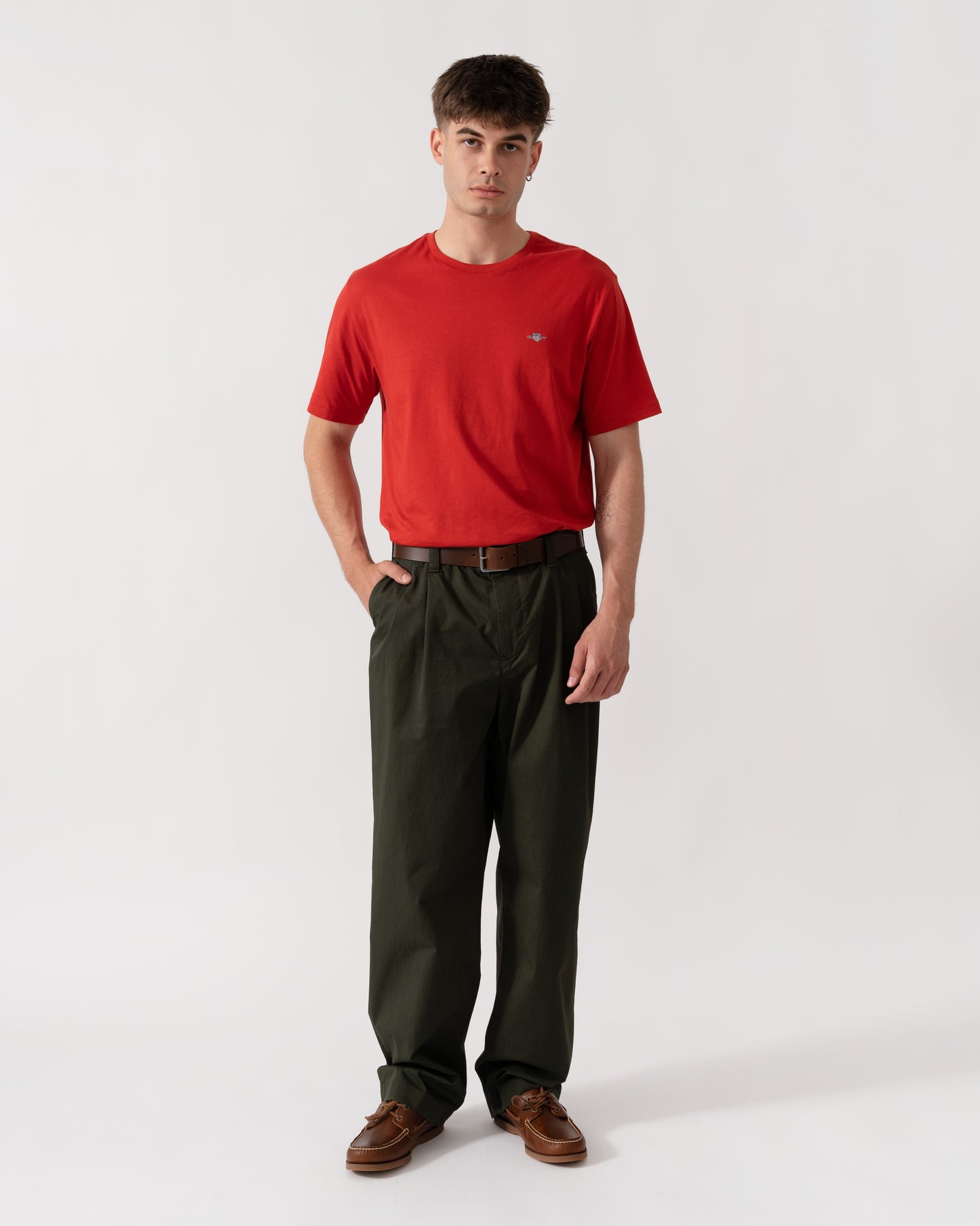 GANT Mens Regular Fit Short Sleeve Shield Logo T-Shirt - 853 Maple Fire full length