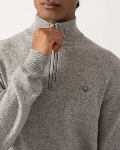 Close up of the GANT Mens Superfine Lambswool Half Zip Sweater - 93 Grey Melange