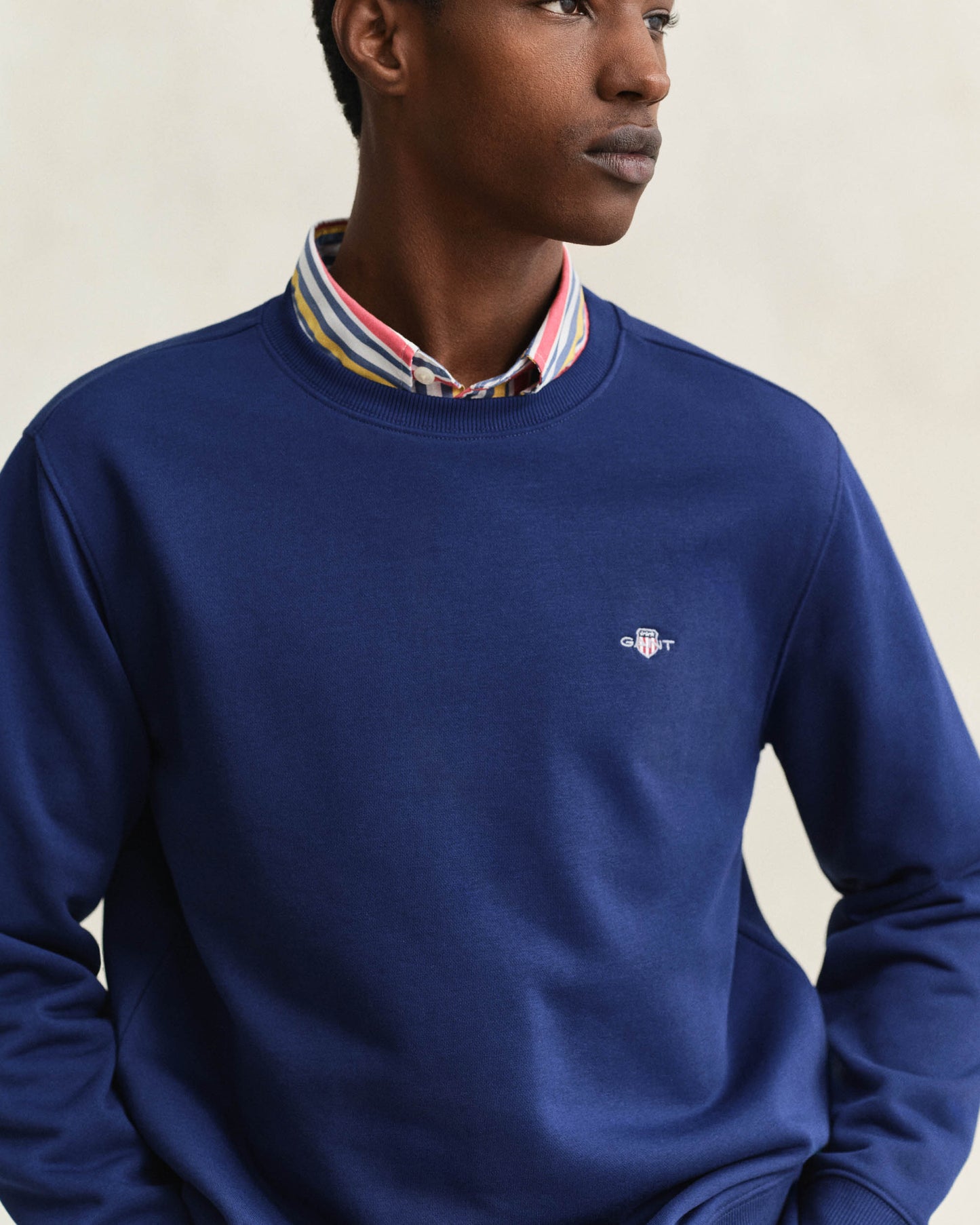 GANT Mens Regular Fit Shield Logo Crew Neck Sweatshirt - 432 Rich Navy