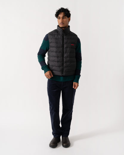 Man wearing HUGO Banks2641 Mens Padded Gilet - Black 001